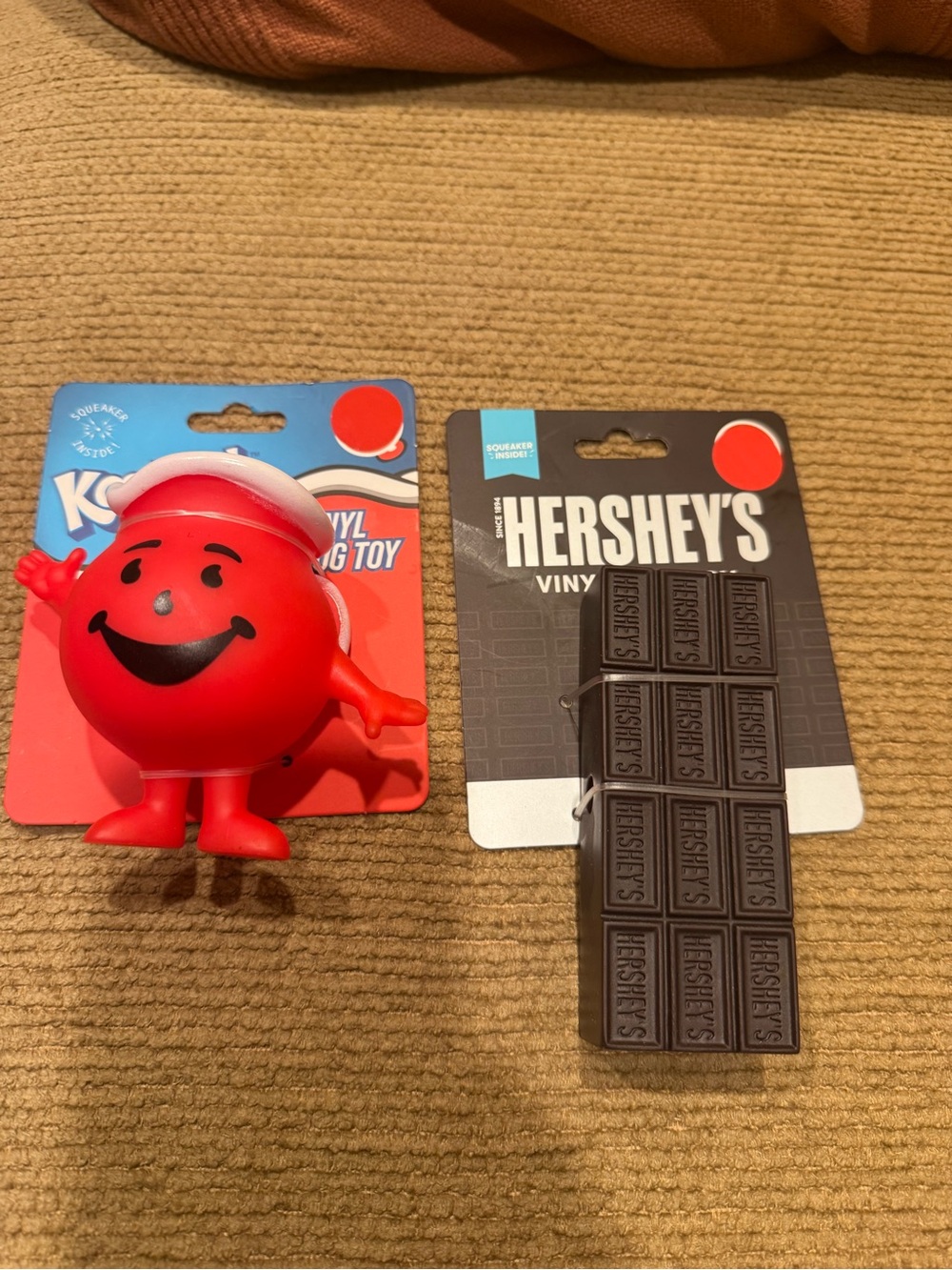 Brand new Mixed lot 2 Squeak Vinyl Dog Toys-
Kool-Aid/Hersheys candy bar
